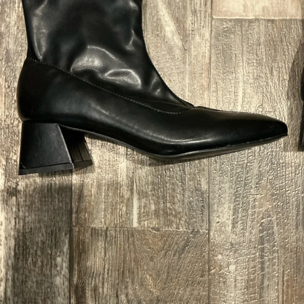 JOURNEE Black Over-the-Knee Women's Boots Size 7.5 WC